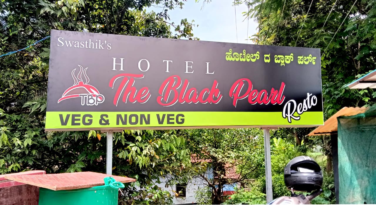 HOTEL THE BLACK PEARL RESTO