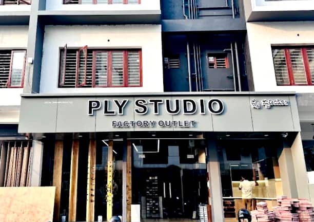 PLY STUDIO